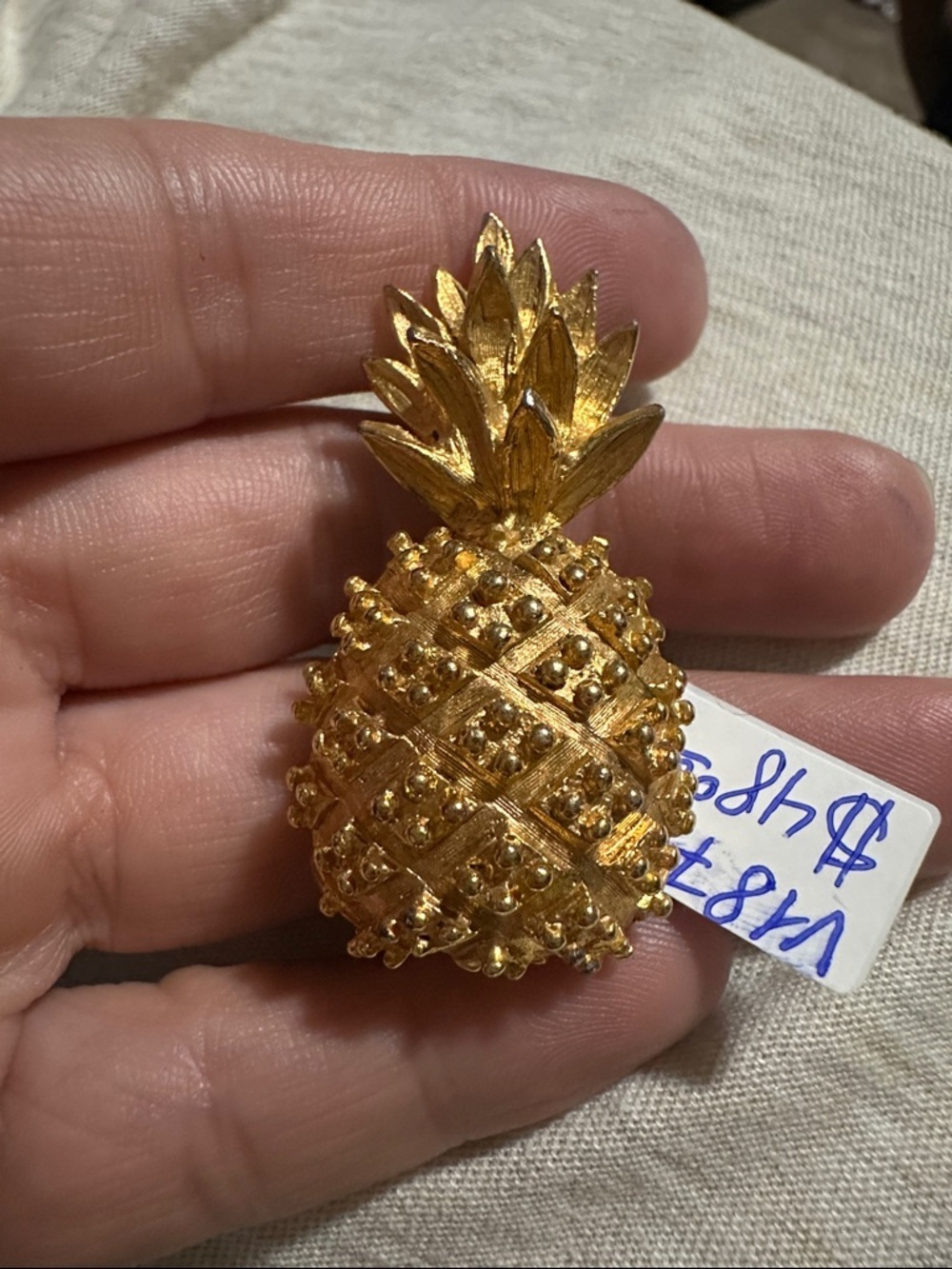 VTG Marcella Pineapple Brooch Pin